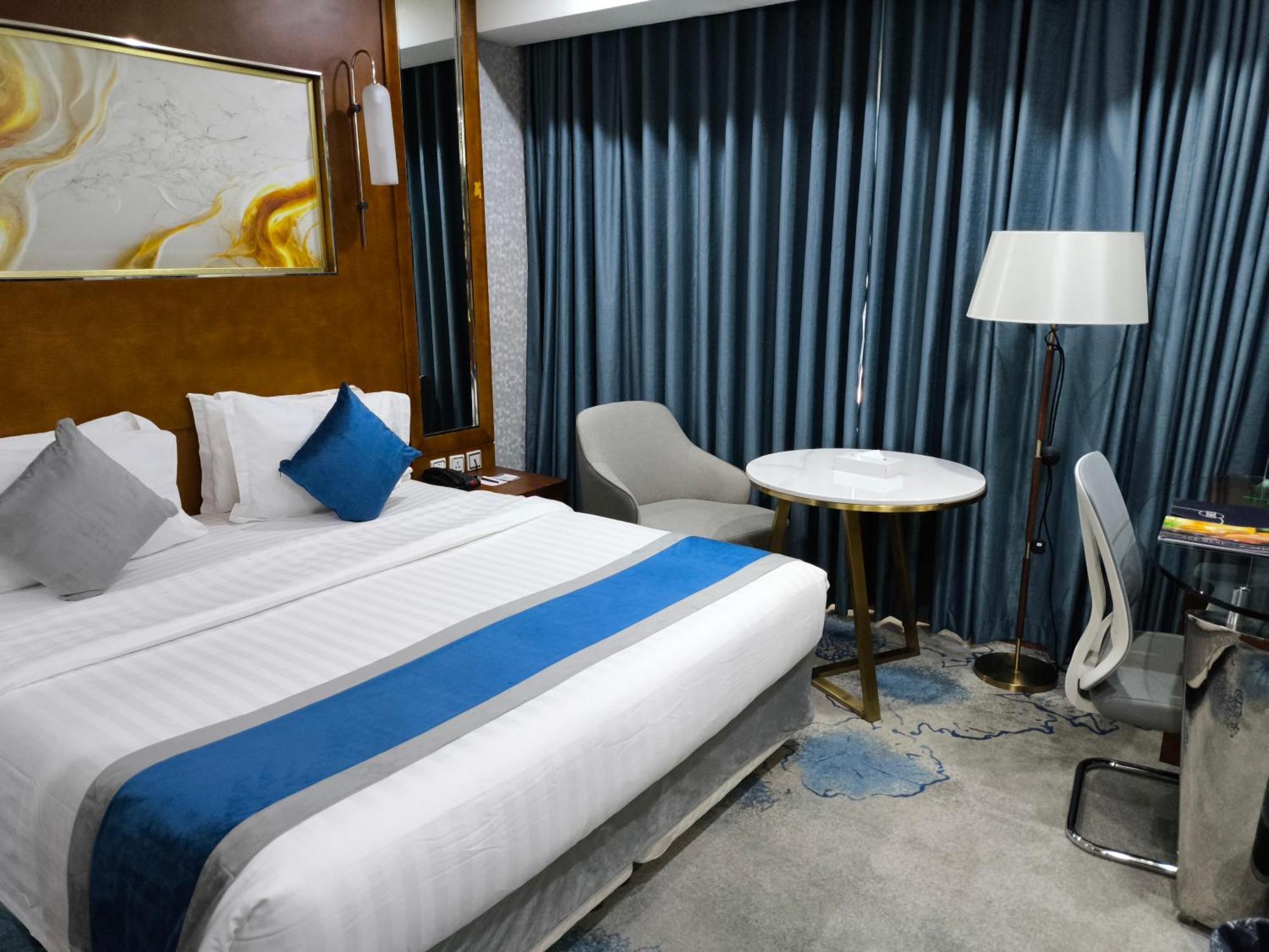 Hotel Warwick Al Dabab